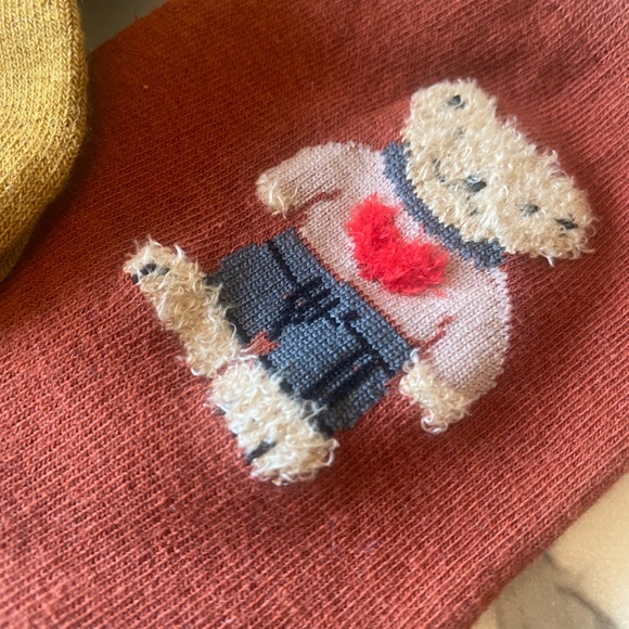 NWOT Socks with Teddy Bear 2 pairs - Picture 3 of 3